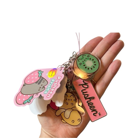 Pusheen Fruits Keychain Set Exclusive Charms! - Picture 4 of 9